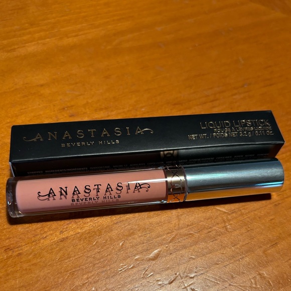 Anastasia Beverly Hills Liquid Lipstick Stripped - Picture 2 of 13